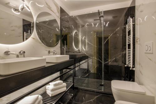Condotti Spanish Steps Ambassador Apartment, Rome (photo 9)