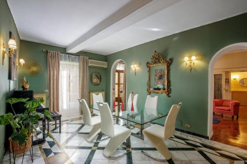 Condotti Spanish Steps Ambassador Apartment - image 5