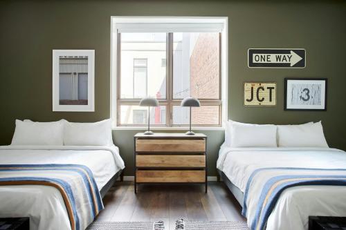 Sonder l The Queen - image 10