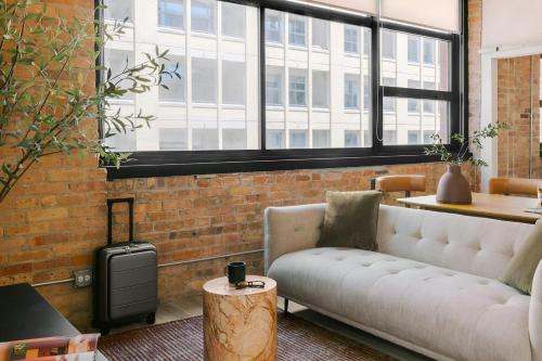 One-Bedroom Apartment with Queen Bed