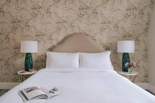 Sonder — Royal Garden Apartments - image 9