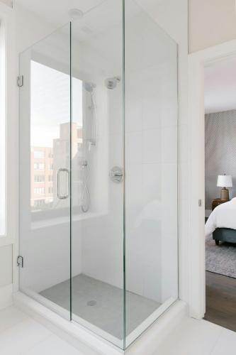 Sonder Greektown Apartments - 화장실