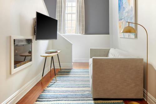 The Arco powered by Sonder in Philadelphia, USA