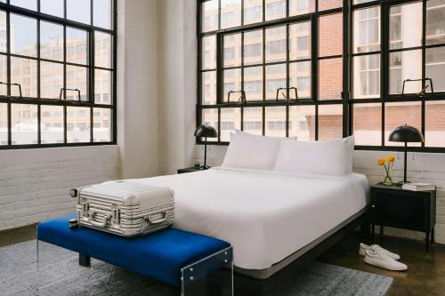 Two-Bedroom Apartment with Two Queen Beds
