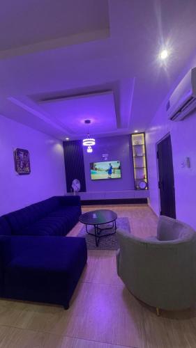 Shabby Luxury Apartment in Tejuosho