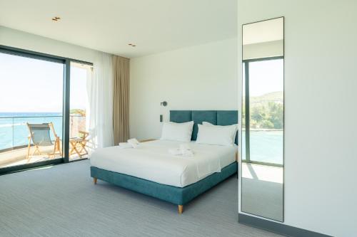 Manta Hotel – Ksamil, IL