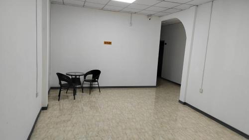 One-Bedroom Apartment image 7
