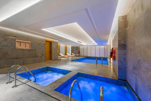 สระว่ายน้ำ, Braira Abha Hotel فندق بريرا أبها in อับฮา