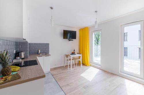 Yellow Apartment z Tarasem, Вроцлав