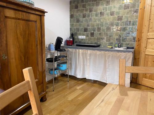 Kitchen, Apartment in Historic Town House in Gmunden