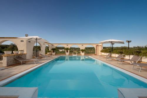 Swimming pool, GuestHost - Villa Safi & Villa Belvedere in Fumarola