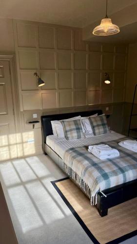 The William IV - image 11