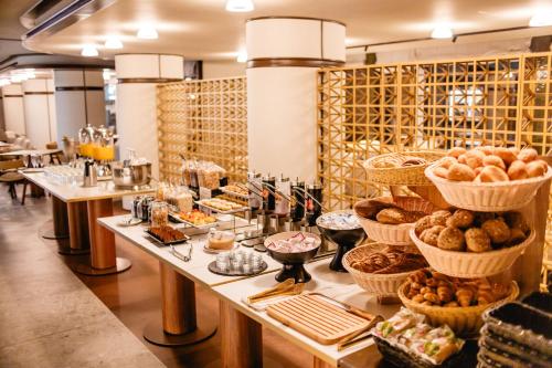 Duas Torres Hotel - image 10