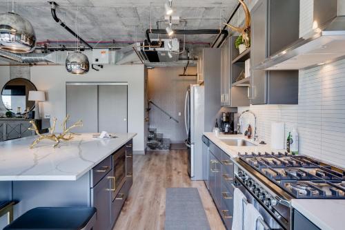Sable 501 - Luxury Two Story Loft - 편의 시설/서비스