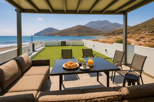 Marilous House - Skyros Beachfront Getaway gîte à louer Ákra Korákia