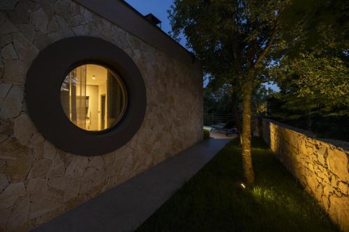 ทัศนียภาพภายนอกโรงแรม, Villa Veros for 5 people near Labin - Rabac with private pool & kids playground in เปรซิกา