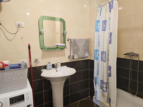 Main Seaview Apartment Durres - image 3