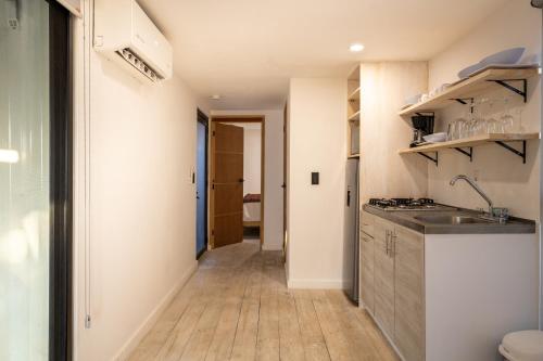 ห้องครัว, Esssential PXM Arkitainer Residential Lofts in เปอร์โต เอสคอนดิโด้