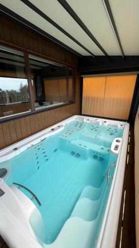 Villa with Swimming Pool