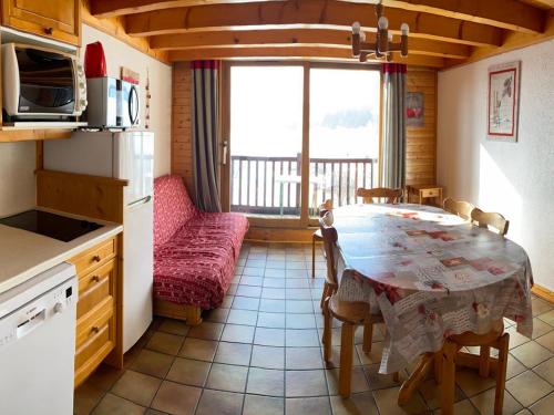 Appartement spacieux 9 pers, 3 ch, animaux admis - FR-1-293-255 – khách sạn tại Beaufort (Rhone-Alpes)
