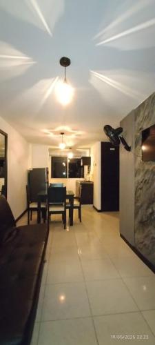 Apartamento con piscina a 5 minutos del parque del cafe in Montenegro