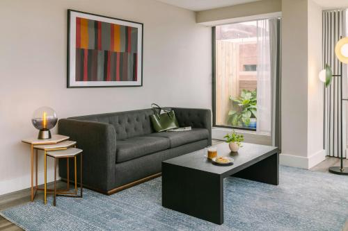 One-Bedroom Apartment with King and Sofa Bed