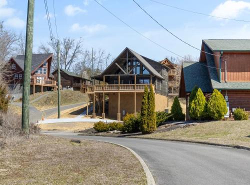 #2335 High Expectations, Sevierville
