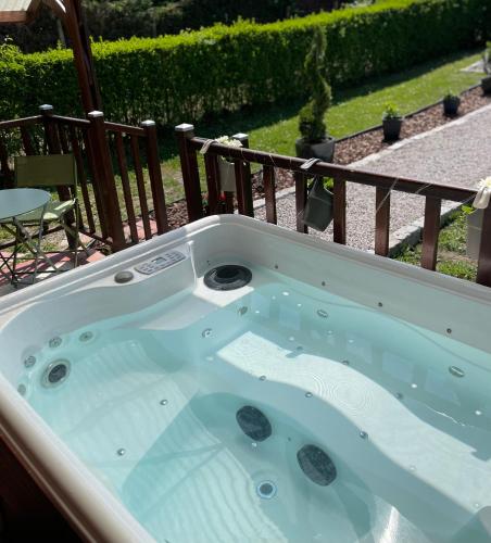 Le petit chalet in Bremes