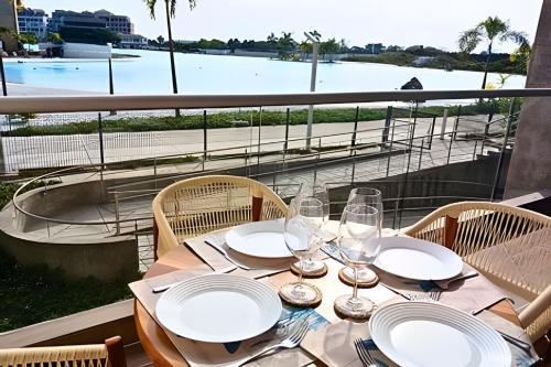 Spectacular View & King Bed – Baia Kristal