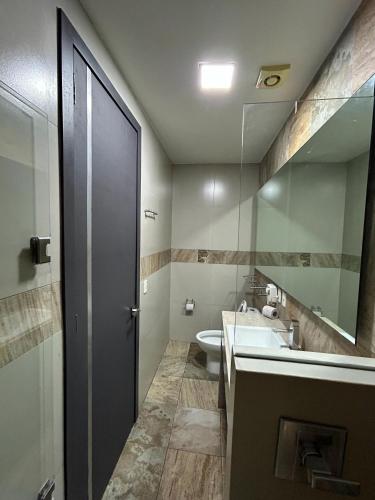 Double Room image 3