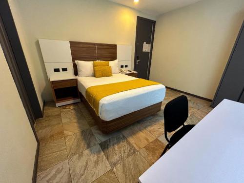 room detail thumbnail 1