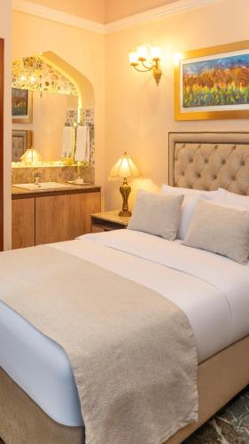 Standard Double Room room in Hotel Boutique Patio Andaluz Cali Granada