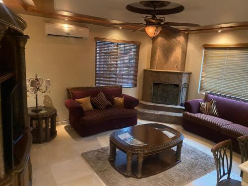 Casa de lujo, Montebello in Valle Dorado