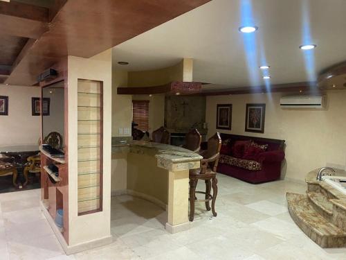 Casa de lujo, Montebello in Valle Dorado