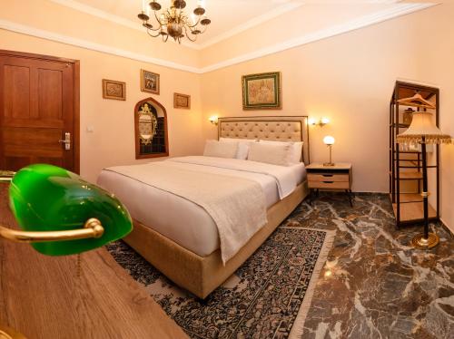 Superior Double Room image 8