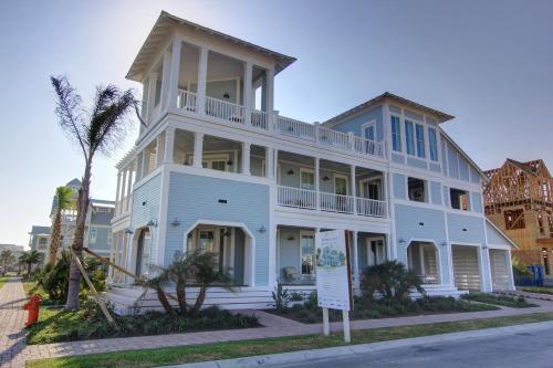 After Dune Delight 247 SE in Port Aransas, USA