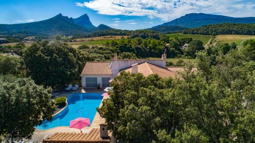 Mas de Cala - Gîtes avec piscine au Pic Saint-Loup - Location saisonnière - Saint-Mathieu-de-Tréviers