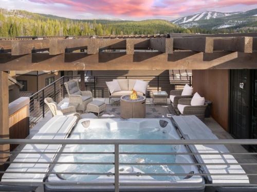 Mountain Wellness Retreat: Rejuvenate in Luxury in Winter Park (CO)