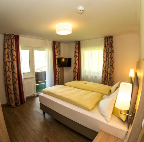 2 twin beds