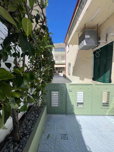 Annabell Houses & Rooms Raches in 라카이