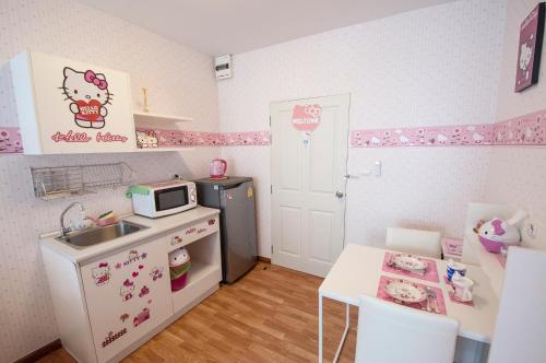 The Trust Hua Hin Kitty Room Condo - 주방