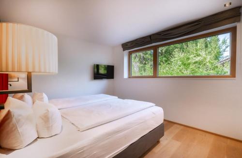 2 bedrooms, 3 beds