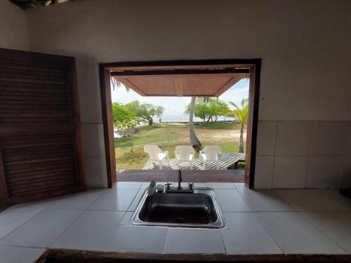 Cabaña ecológica frente al mar en isla fuerte (Cabana ecologica frente al mar en isla fuerte) in Isla Fuerte