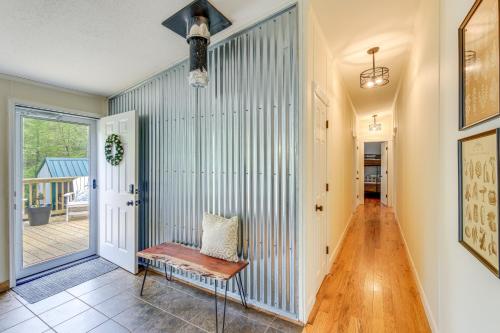 Walk to River: Loudonville Retreat w/ Hot Tub! in Loudonvilla (OH)