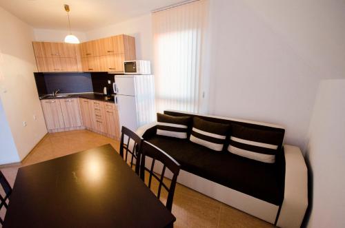 Sunrise Apartments