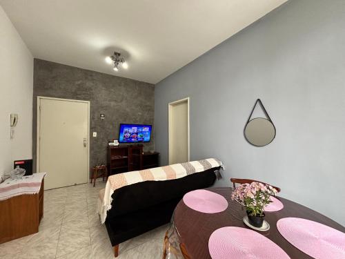 otimo Apartamento Pitangueiras Guaruja bem localizado, 2qts wi-fi near Restaurante Fogao Caipira