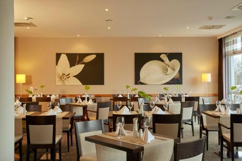 H+ Hotel Leipzig-Halle - image 5