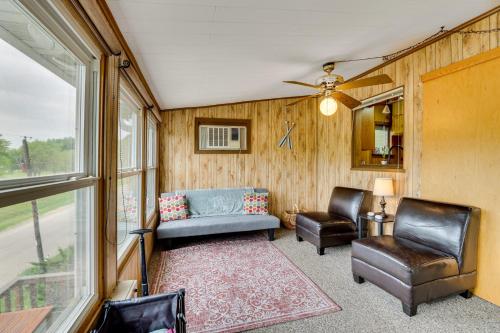 Walk to Wyalusing Beach: Cabin w/ River View! in McGregor (IA)