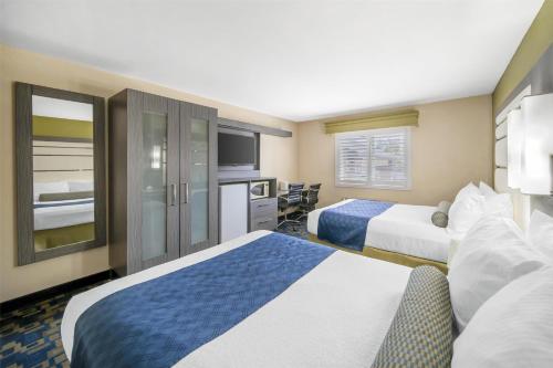Best Western Antelope Inn & Suites - image 14