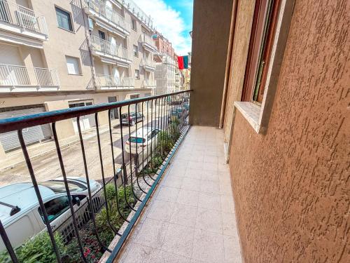 Apartment image 8